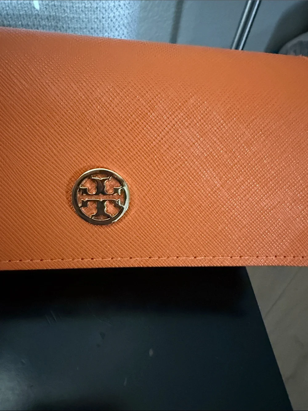 Tory Burch Orange Saffiano Lethet Glasses Sunglasses Case with Logo Medallion